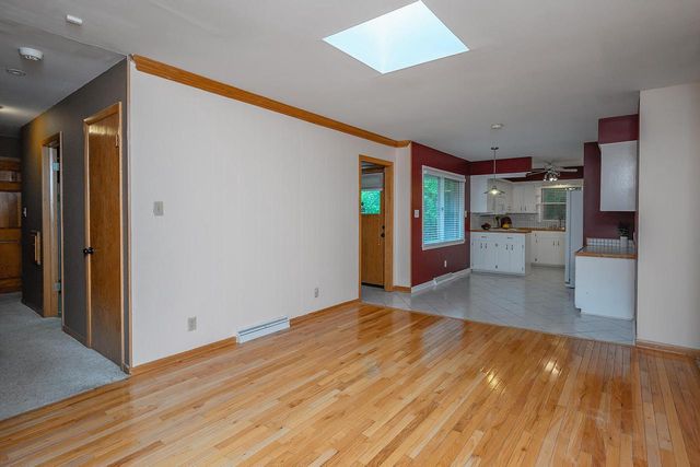 4212 N 95th STREET, Wauwatosa, WI 53222