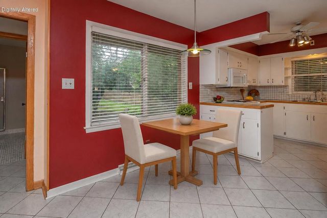 4212 N 95th STREET, Wauwatosa, WI 53222