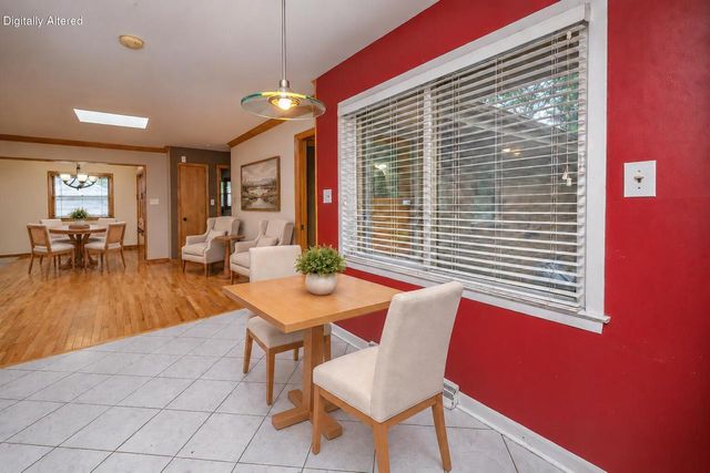 4212 N 95th STREET, Wauwatosa, WI 53222