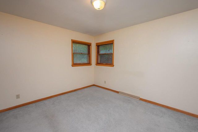4212 N 95th STREET, Wauwatosa, WI 53222