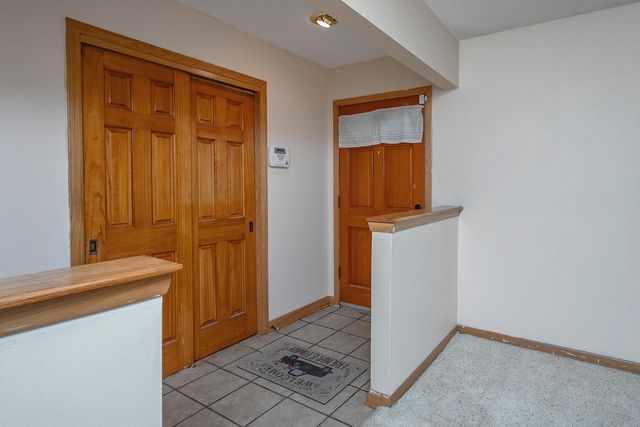 4212 N 95th STREET, Wauwatosa, WI 53222