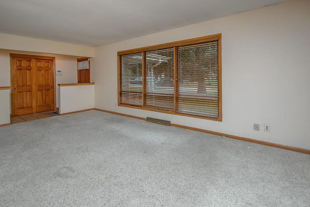 4212 N 95th STREET, Wauwatosa, WI 53222