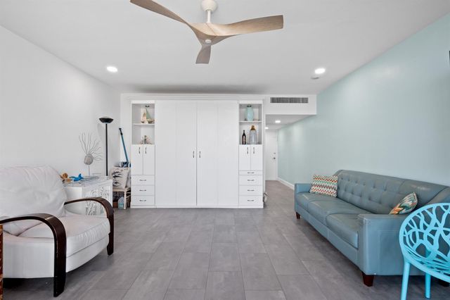 2508 Bay Drive Unit 105, Pompano Beach, FL 33062