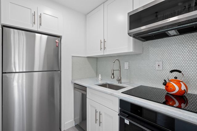 2508 Bay Drive Unit 105, Pompano Beach, FL 33062
