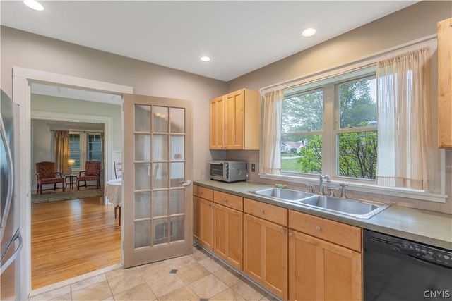 224 Lathrop Rd, Geddes, NY 13219