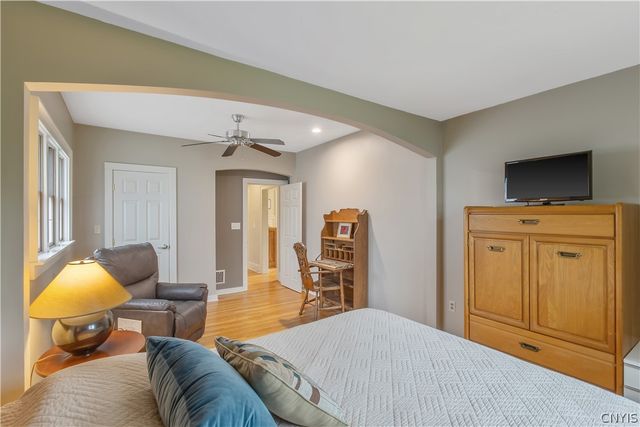 224 Lathrop Rd, Geddes, NY 13219
