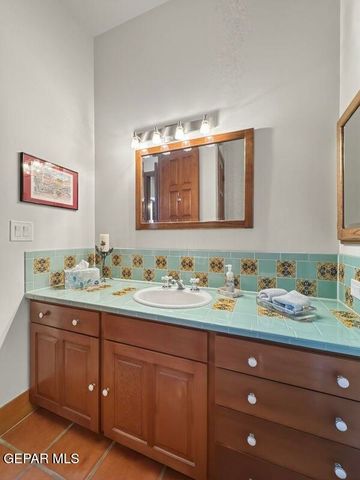 3 PASEO DE PAZ Lane, El Paso, TX 79932