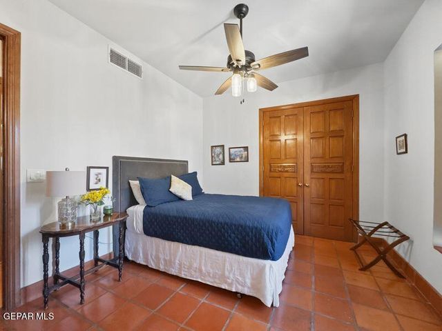 3 PASEO DE PAZ Lane, El Paso, TX 79932