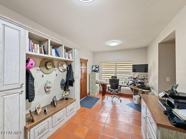 3 PASEO DE PAZ Lane, El Paso, TX 79932