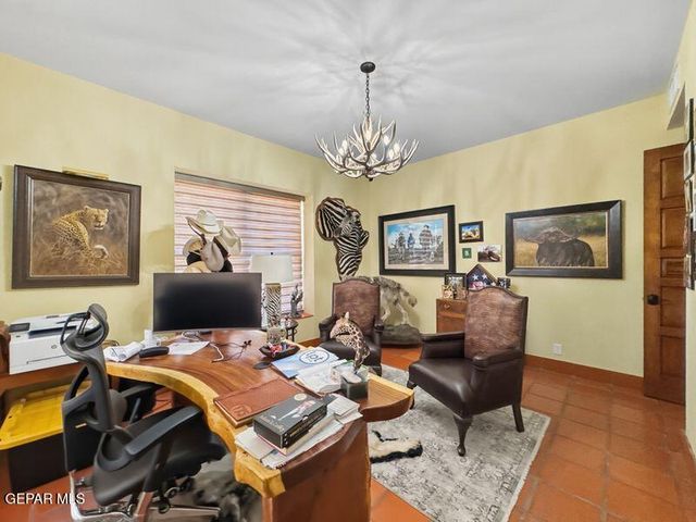 3 PASEO DE PAZ Lane, El Paso, TX 79932