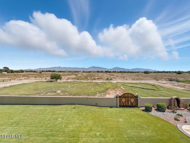 3 PASEO DE PAZ Lane, El Paso, TX 79932