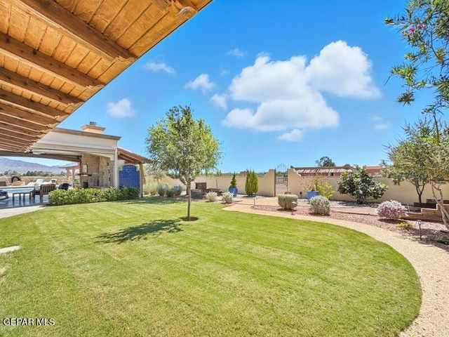 3 PASEO DE PAZ Lane, El Paso, TX 79932