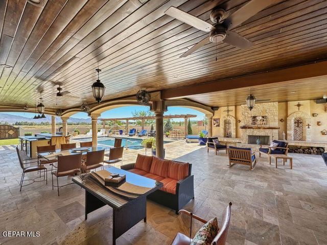 3 PASEO DE PAZ Lane, El Paso, TX 79932
