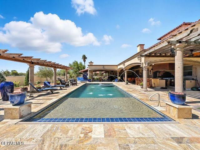 3 PASEO DE PAZ Lane, El Paso, TX 79932