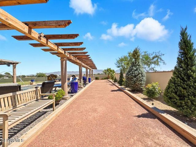 3 PASEO DE PAZ Lane, El Paso, TX 79932