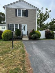 174 Long Street, Warwick, RI 02886