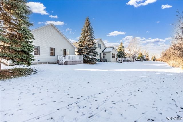 34 Glenfield Drive, West Seneca, NY 14224