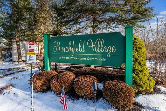 34 Glenfield Drive, West Seneca, NY 14224