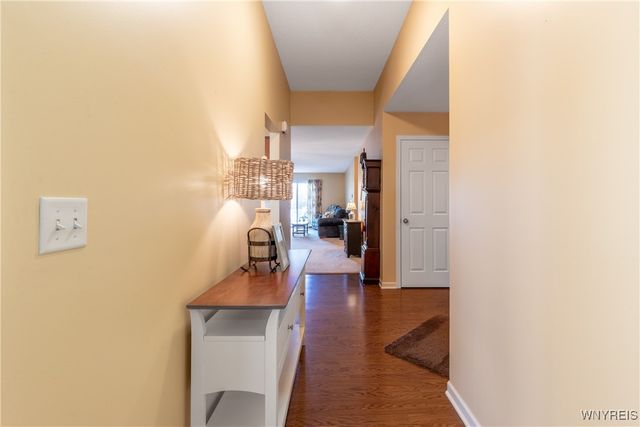 34 Glenfield Drive, West Seneca, NY 14224