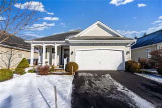 34 Glenfield Drive, West Seneca, NY 14224