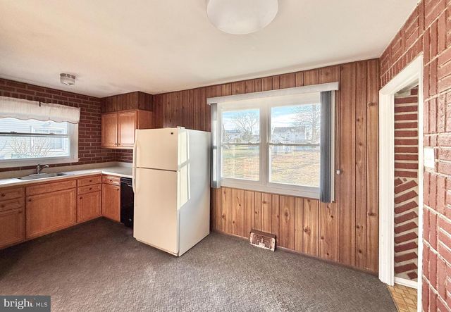 183 FORD AVE, West Deptford, NJ 08096