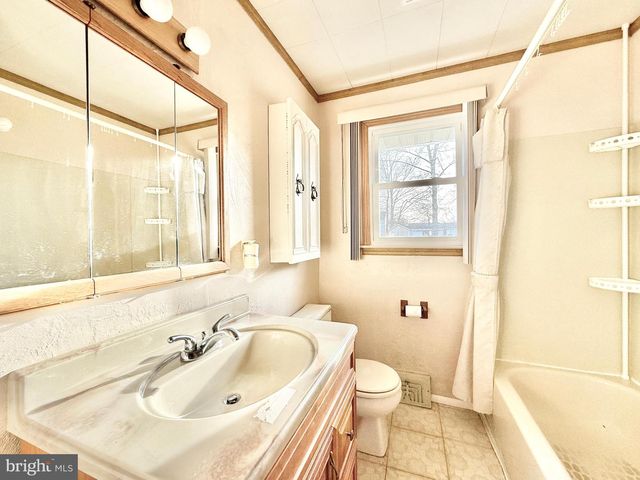 183 FORD AVE, West Deptford, NJ 08096