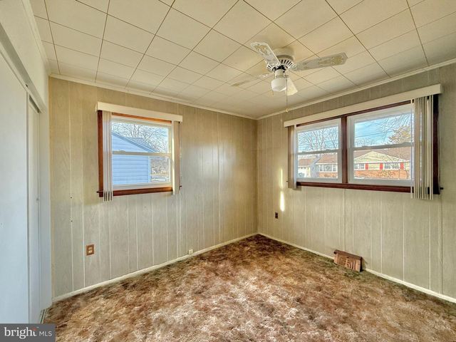 183 FORD AVE, West Deptford, NJ 08096