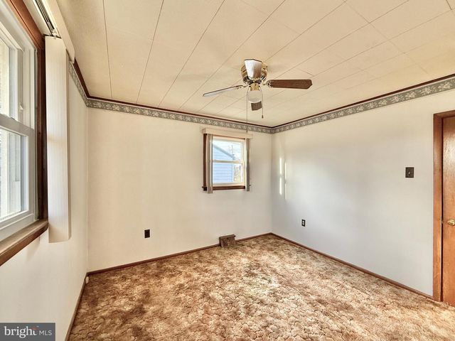 183 FORD AVE, West Deptford, NJ 08096