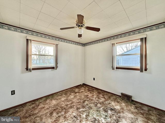 183 FORD AVE, West Deptford, NJ 08096