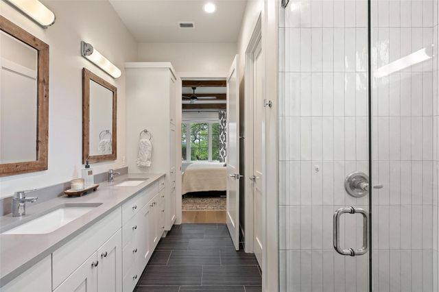 19601 Flying J BLVD 16, Spicewood, TX 78669