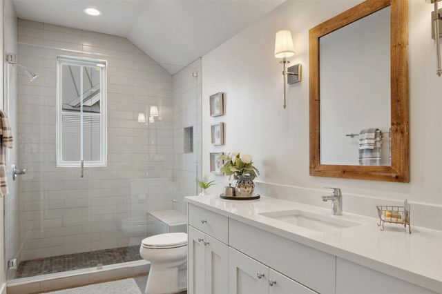 19601 Flying J BLVD 16, Spicewood, TX 78669