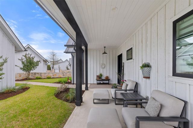 19601 Flying J BLVD 16, Spicewood, TX 78669