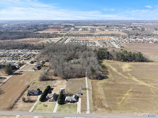 15615 Mcculley Mill Road, Athens, AL 35613