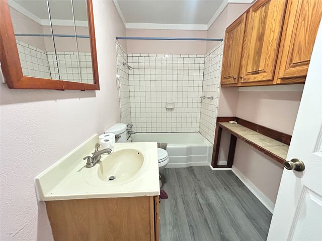 7305 Beaty Street, Fort Worth, TX 76112