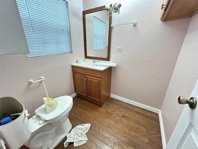7305 Beaty Street, Fort Worth, TX 76112