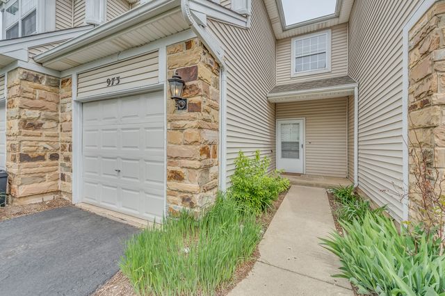 973 Mesa Drive, Lake In The Hills, IL 60156