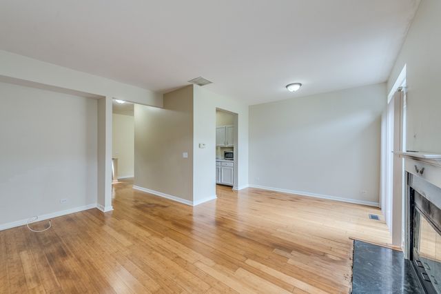 973 Mesa Drive, Lake In The Hills, IL 60156