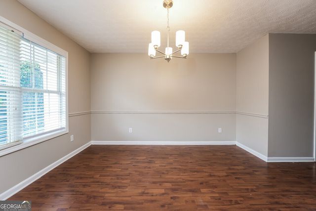 385 Shadowbrooke Circle, Loganville, GA 30052