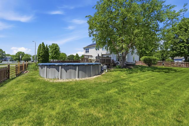 791 Brookline Street, South Elgin, IL 60177