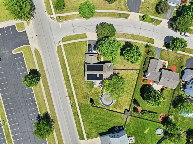 791 Brookline Street, South Elgin, IL 60177
