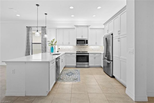 11536 Foxbriar LN, Fort Myers, FL 33913