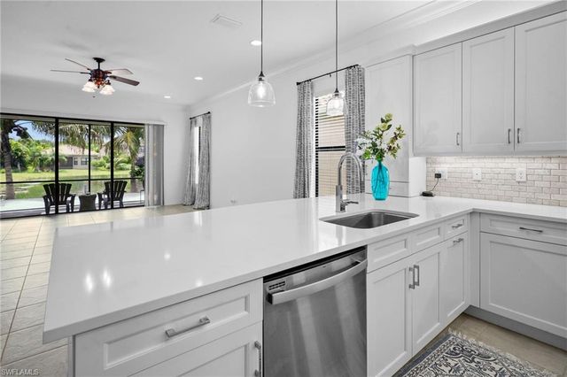 11536 Foxbriar LN, Fort Myers, FL 33913