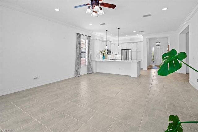 11536 Foxbriar LN, Fort Myers, FL 33913