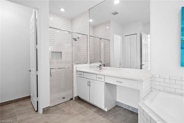 11536 Foxbriar LN, Fort Myers, FL 33913