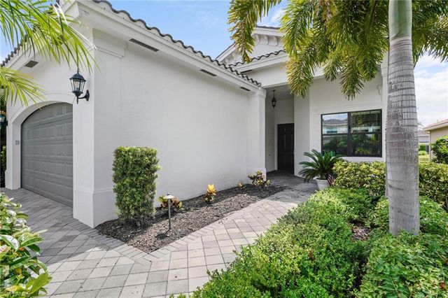 11536 Foxbriar LN, Fort Myers, FL 33913