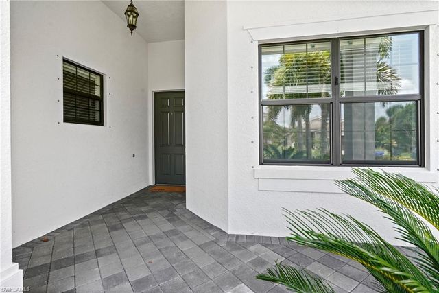 11536 Foxbriar LN, Fort Myers, FL 33913