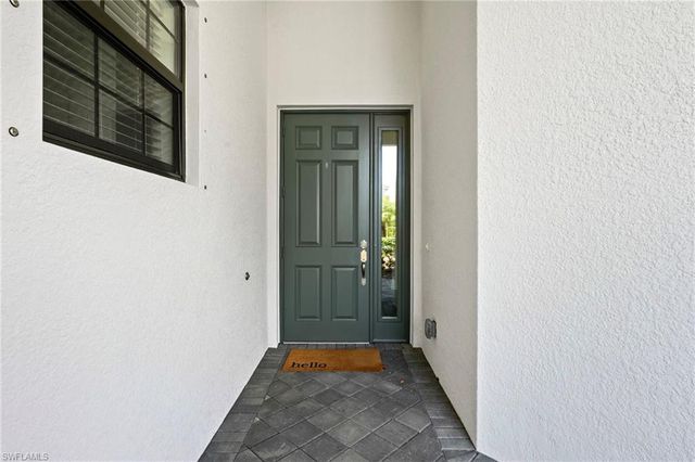 11536 Foxbriar LN, Fort Myers, FL 33913