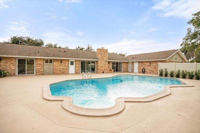 104 VALENCIA LOOP, Altamonte Springs, FL 32714