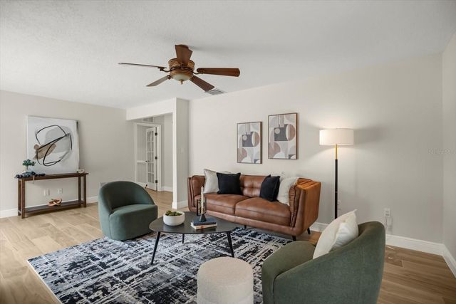 104 VALENCIA LOOP, Altamonte Springs, FL 32714