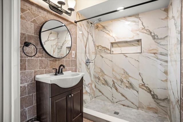 104 VALENCIA LOOP, Altamonte Springs, FL 32714